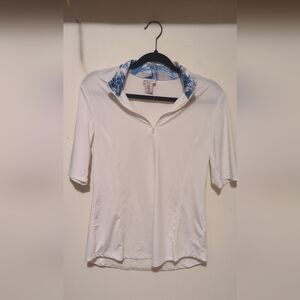 Tommy Bahama White Top with Blue Collar Detail Size medium